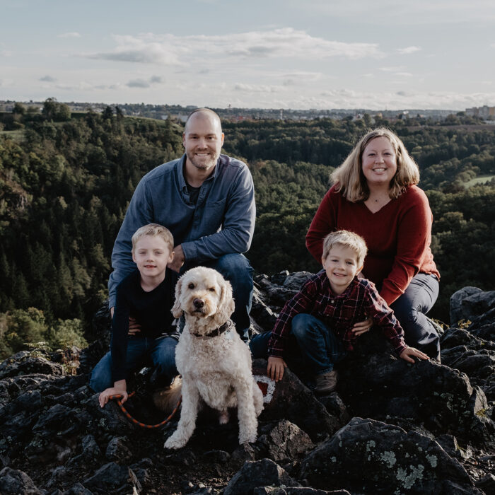 Alex & Family — photo 1